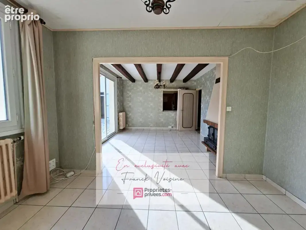 A VENDRE en Exclusivité aux Herbiers, maison plain-pied de 106 m2 avec 3 chambres et 1 dépendance sur une parcelle de 2200 m2 en - photo 13
