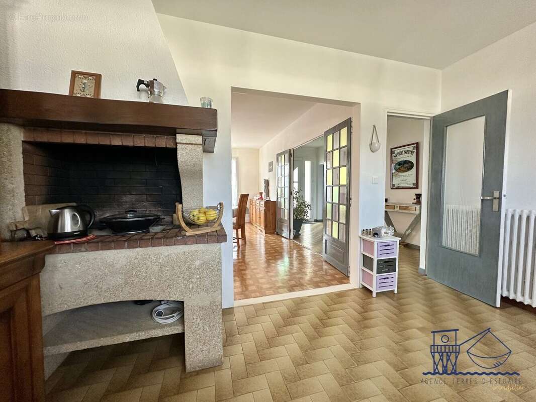 Maison à SAINT-FORT-SUR-GIRONDE