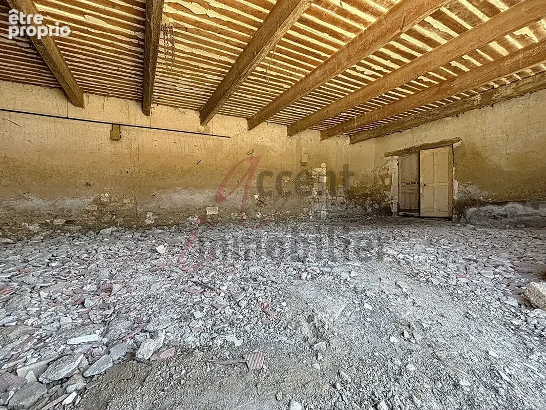 Plan d'Orgon : Remise à aménager - photo 5