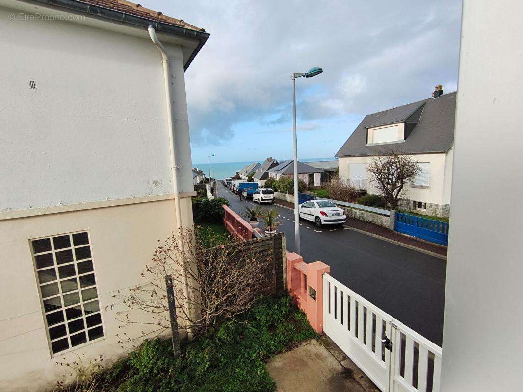 Maison à DONVILLE-LES-BAINS