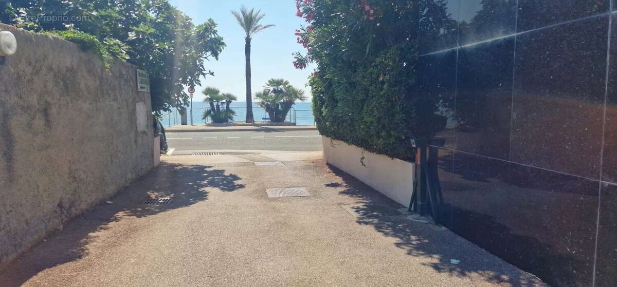 Appartement à ROQUEBRUNE-CAP-MARTIN