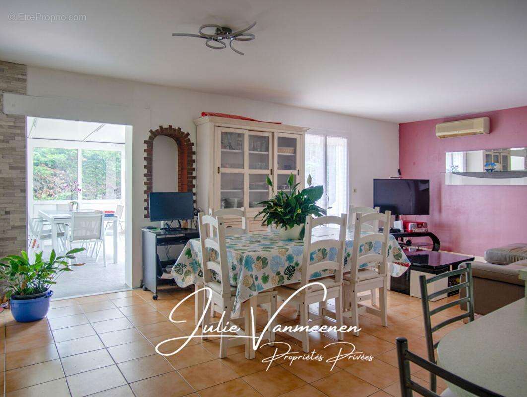 La Salvetat-Saint-Gilles (31880) - Maison T5 de plain-pied - 3 chambres - Véranda - Garage - Terrain 644 m2 - photo 4