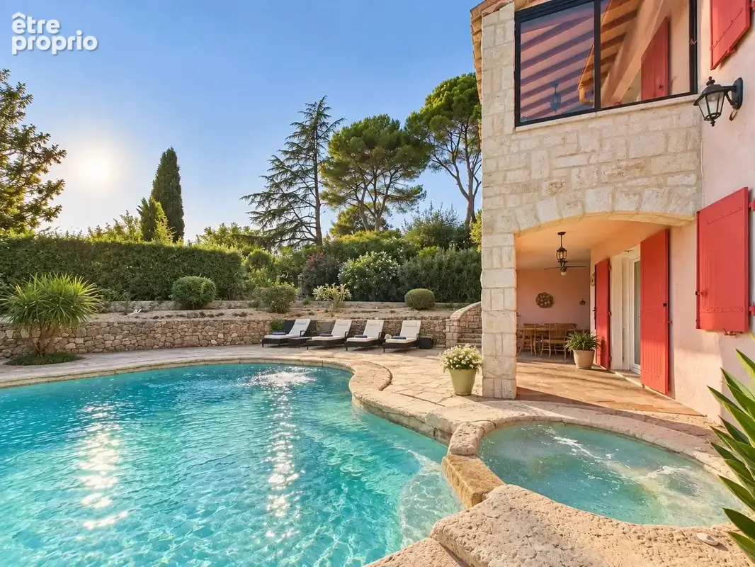 Antibes – saint-maymes  villa 349 m² – piscine – 3 logements - photo 3