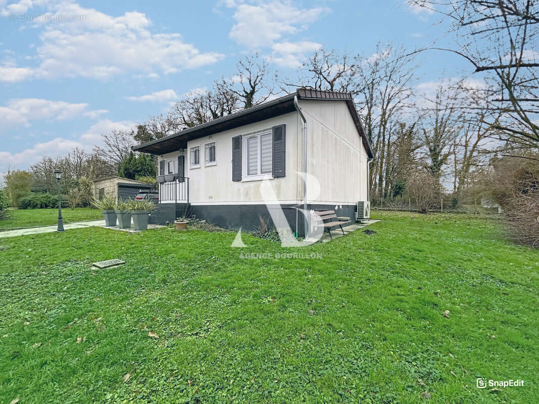 Maison à FONTENAILLES