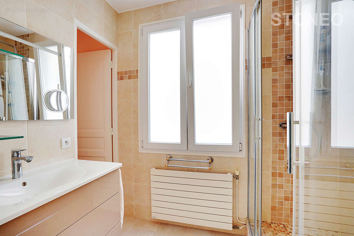 Appartement à PARIS-9E