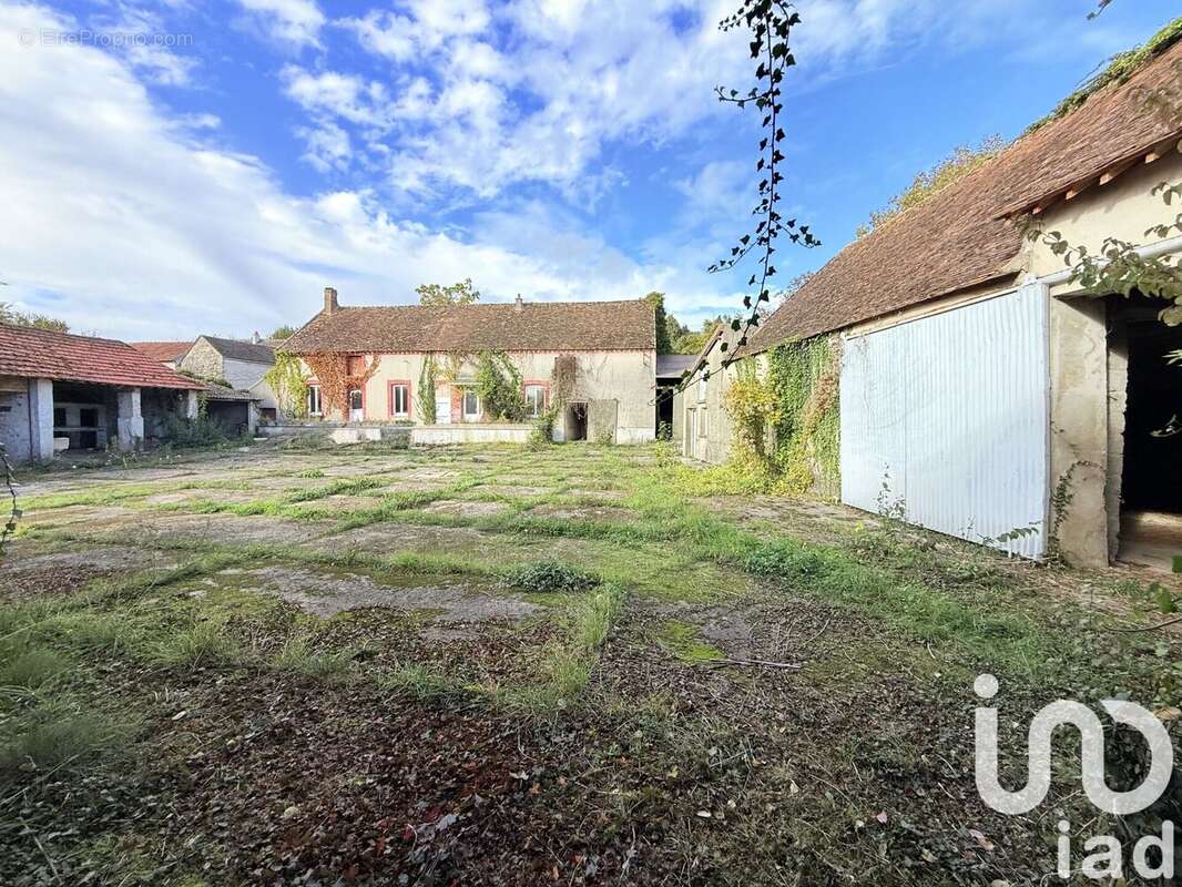 Photo 3 - Maison à CHATENAY-SUR-SEINE