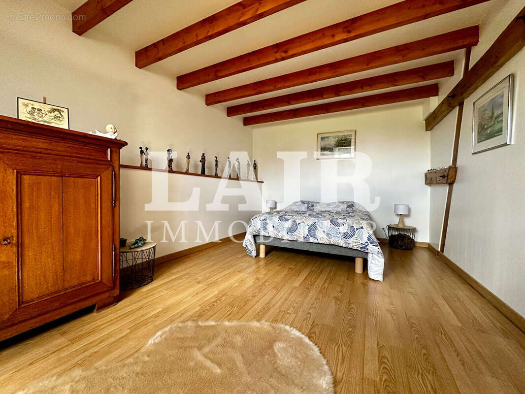 Maison à LE MELE-SUR-SARTHE