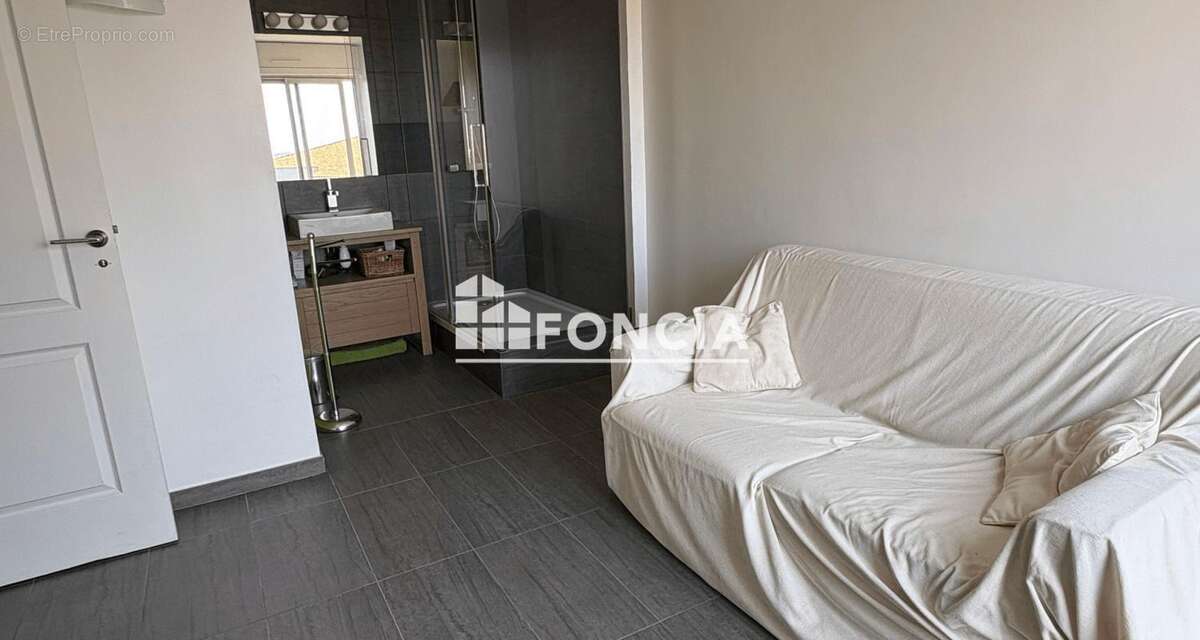 Appartement à CARQUEIRANNE