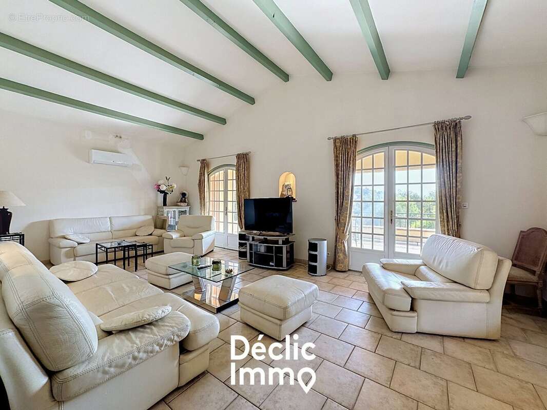 Villa - 10 pieces - 6 chambres - piscine - mandelieu-la-napoule - photo 3