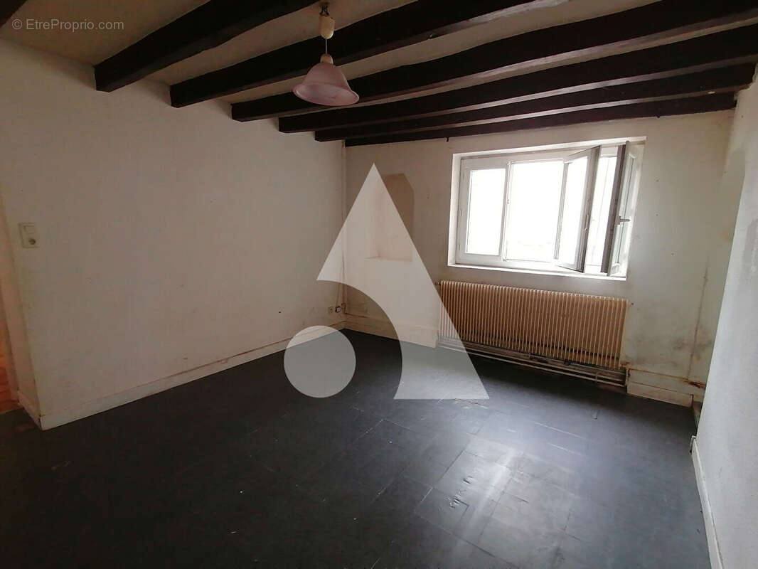 Appartement à BLANZY