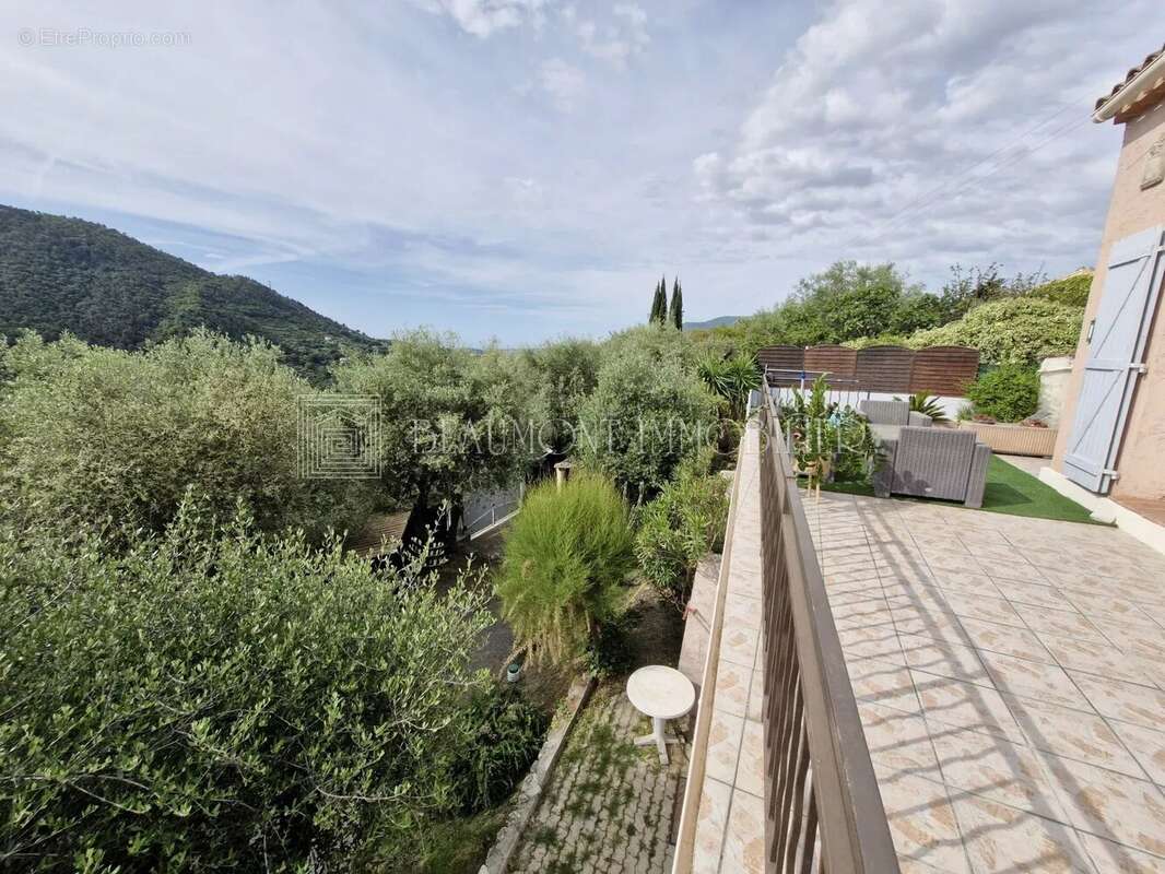 Maison à LEVENS