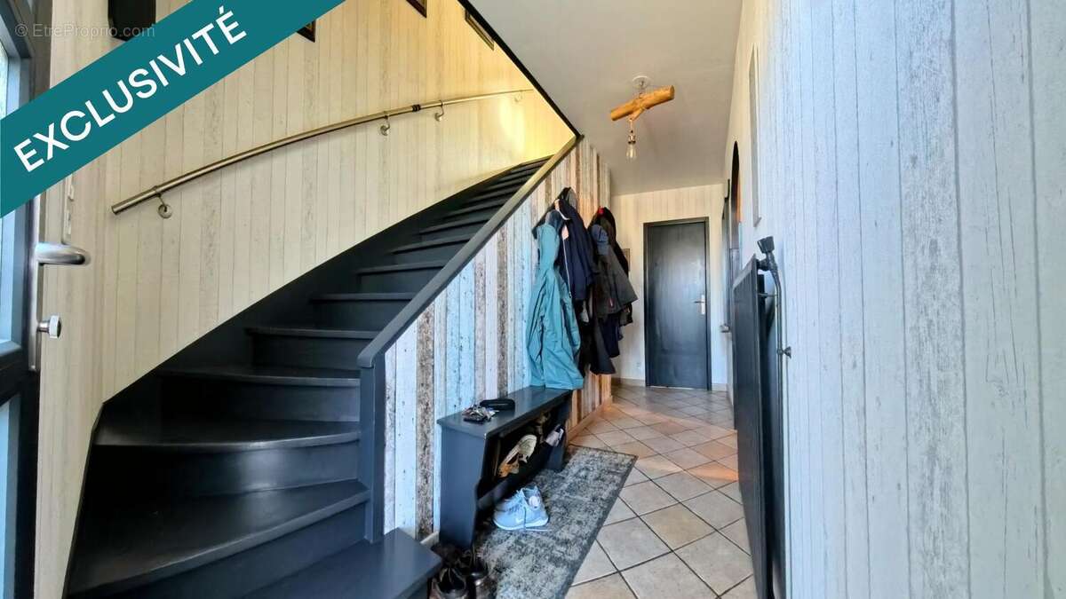 Photo 5 - Maison à HOMBLIERES