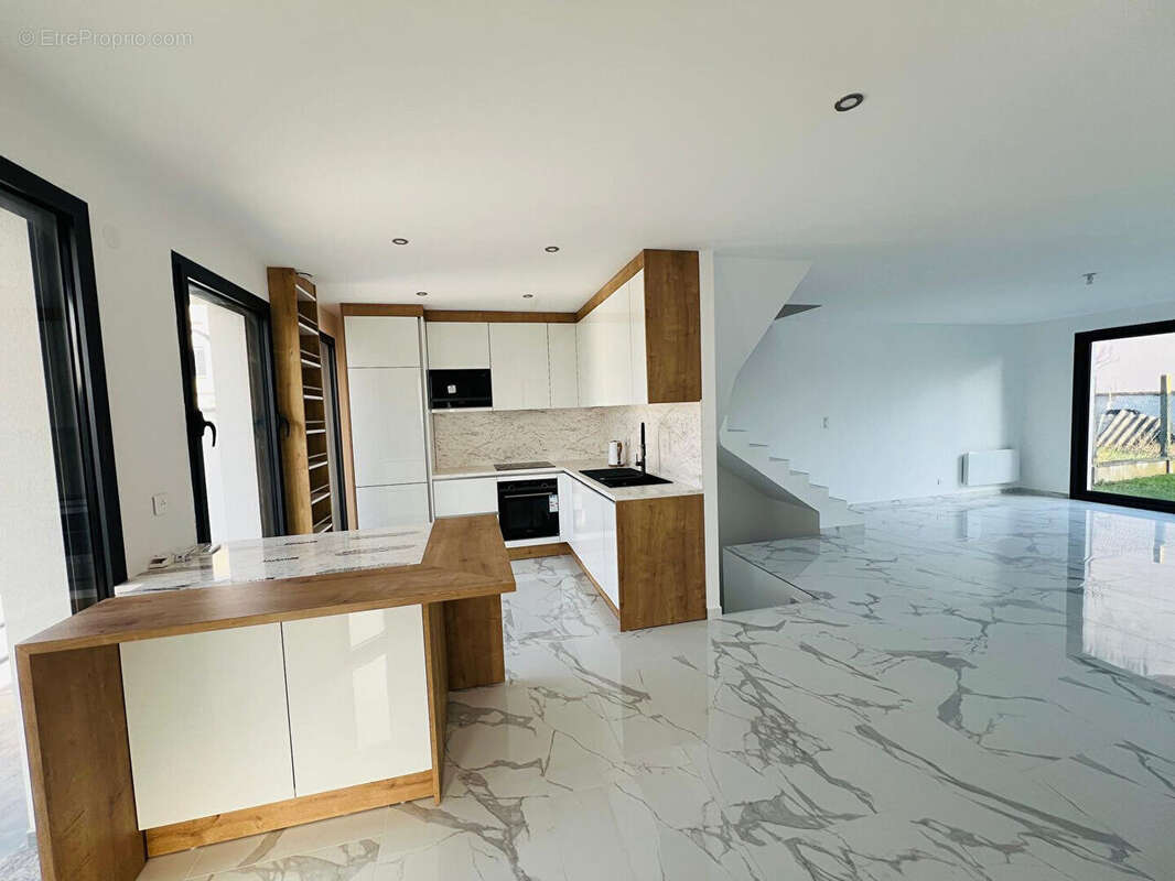 Maison à CONFLANS-SAINTE-HONORINE