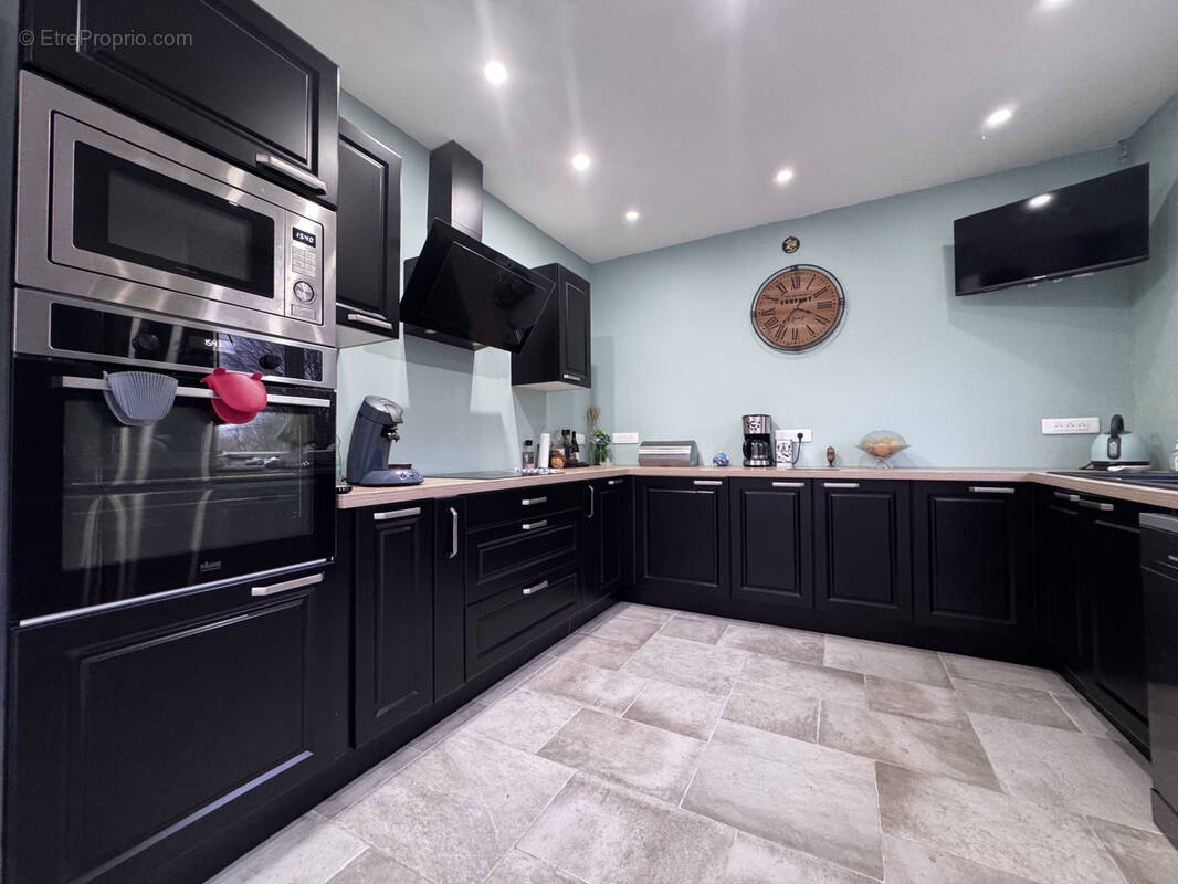 Maison à FREVIN-CAPELLE