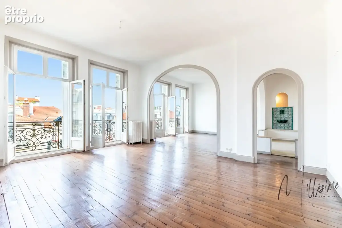 Appartement 5 pièces 186 m² à vendre à Biarritz (64200) - photo 2