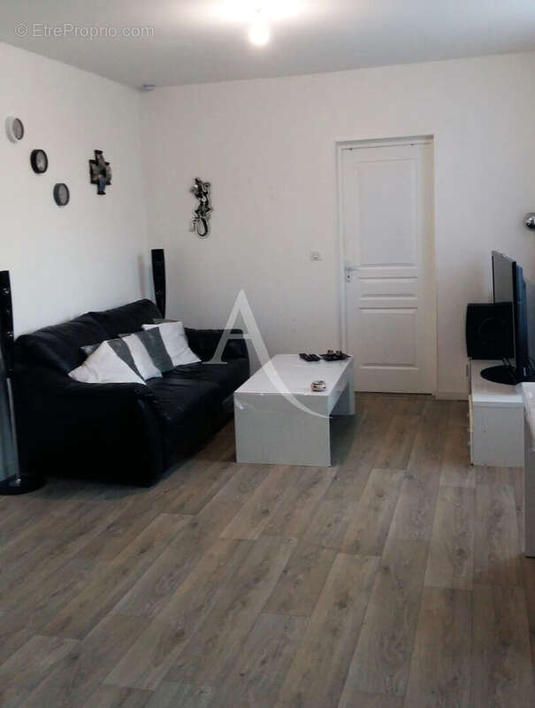 Appartement à VILLENEUVE-LA-GUYARD