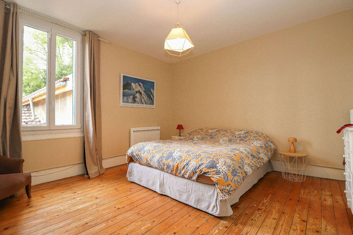 Appartement à PLOMBIERES-LES-DIJON