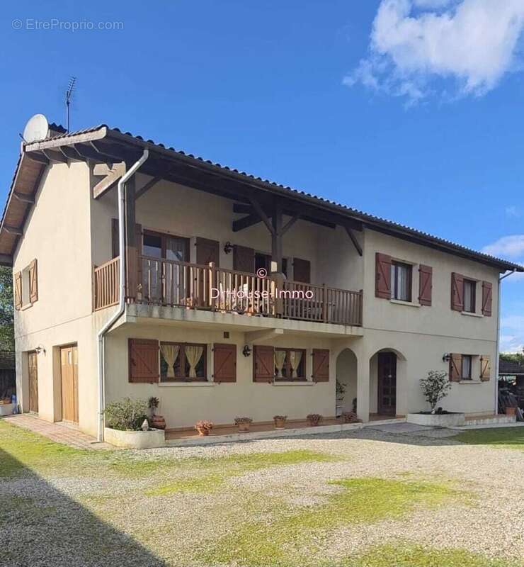 Maison à MERIGNAC