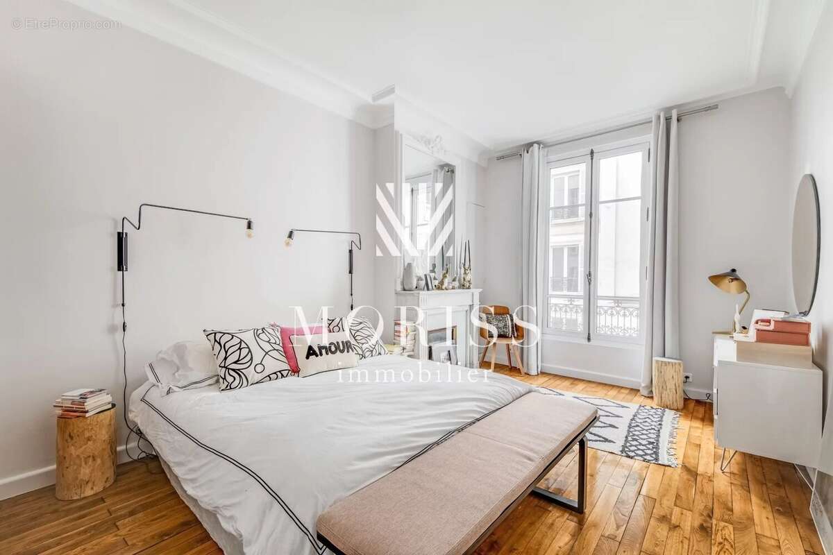 Appartement à PARIS-17E