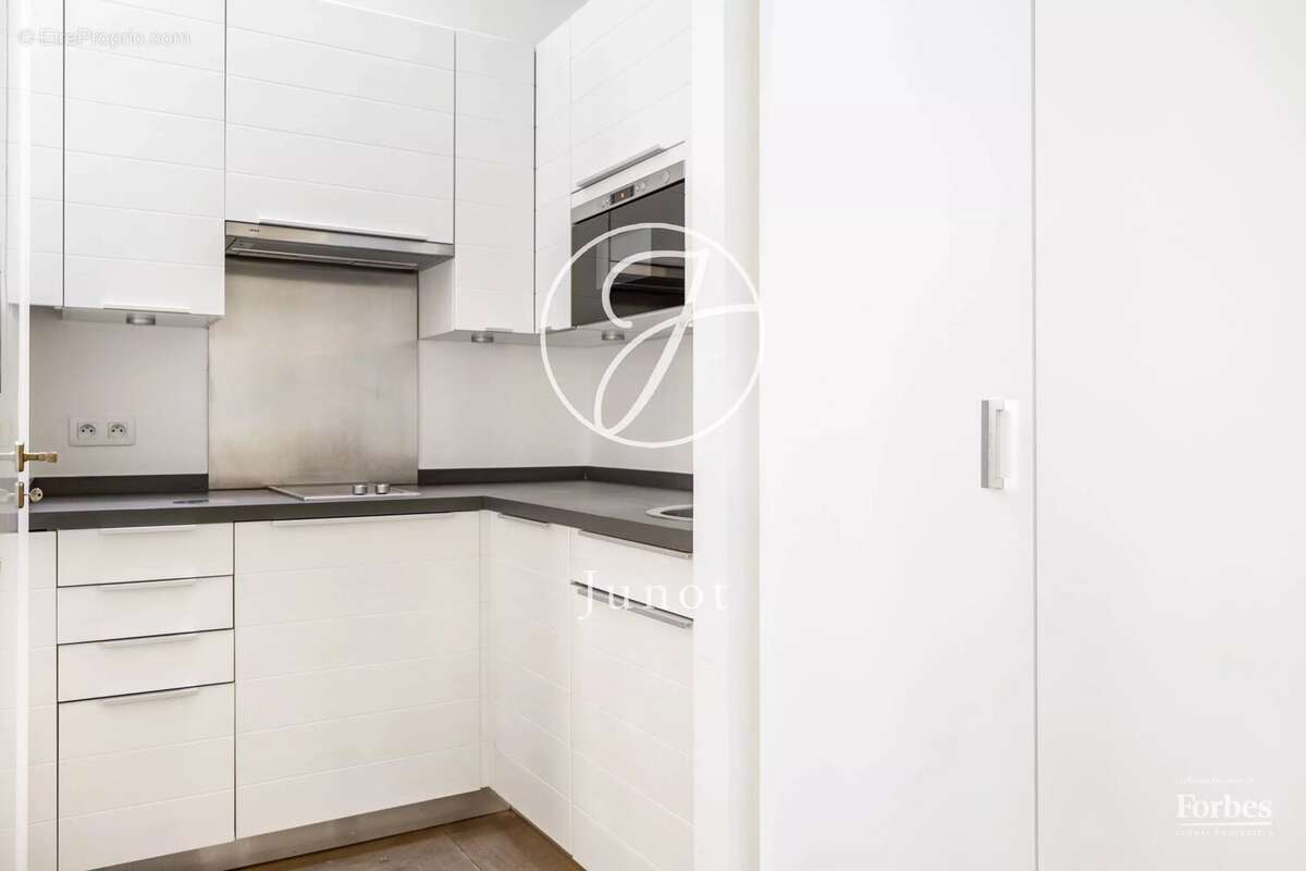 Appartement à PARIS-6E