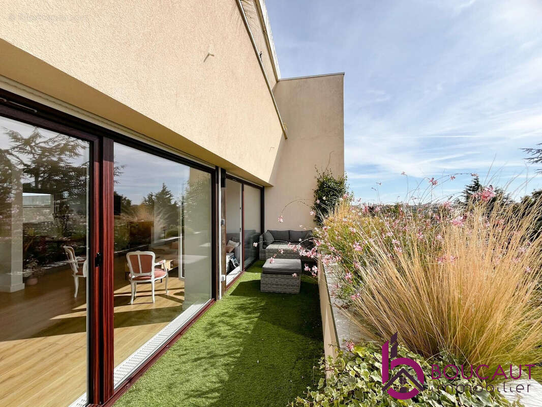 Appartement à VERRIERES-LE-BUISSON