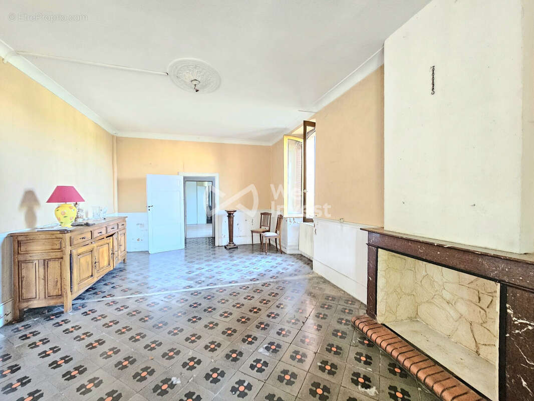 Maison 200 m² à Les Pujols  - photo 2