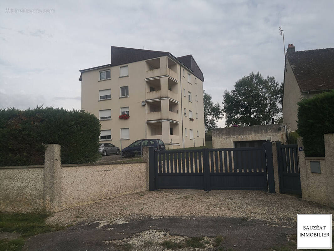 Appartement à SAINT-BENOIT-DU-SAULT