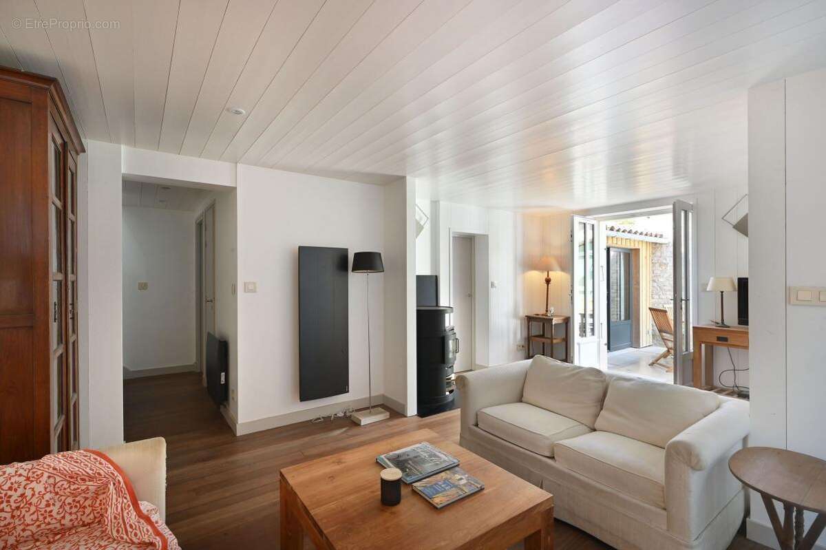 Maison à LES PORTES-EN-RE