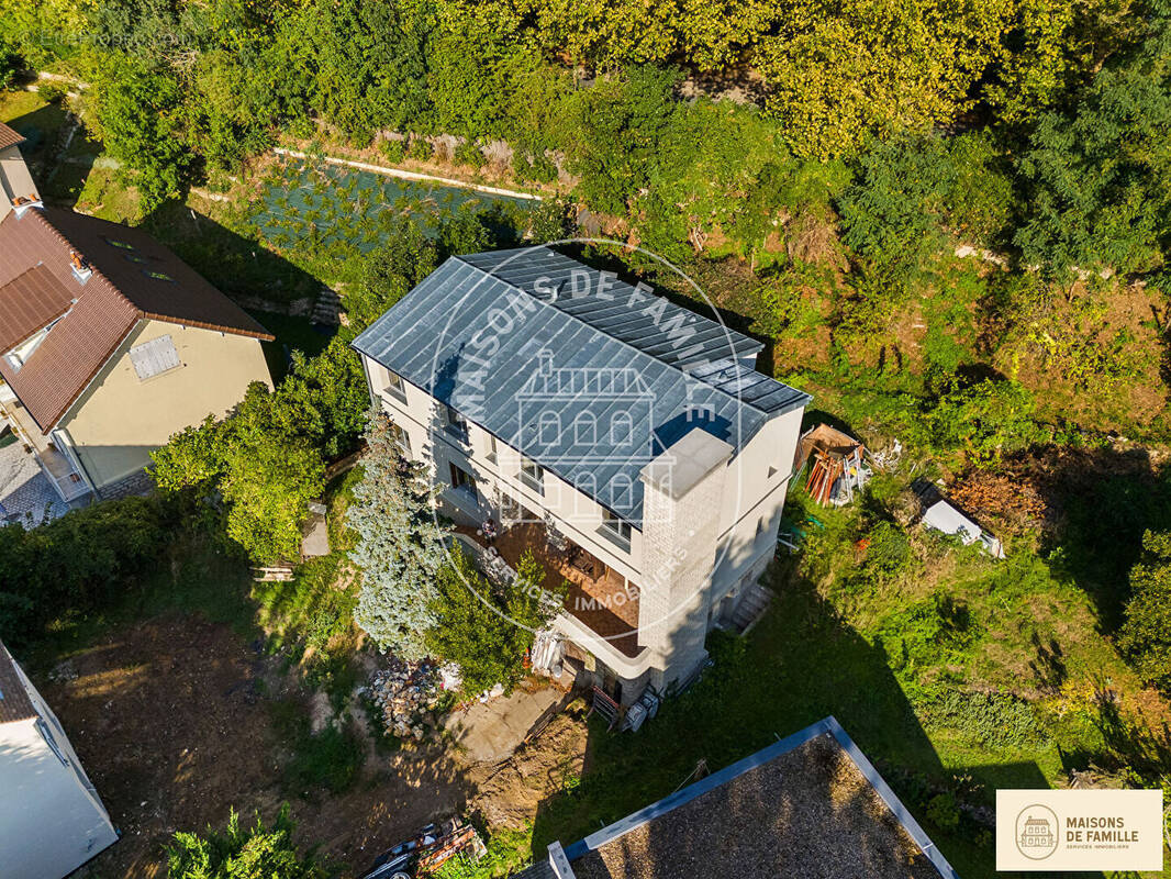 Maison à LOUVECIENNES