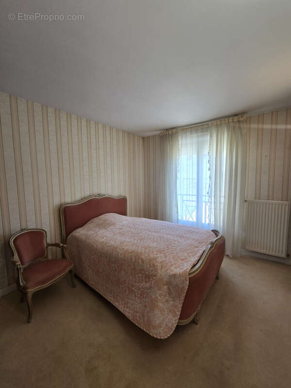 Maison à COULOMMIERS