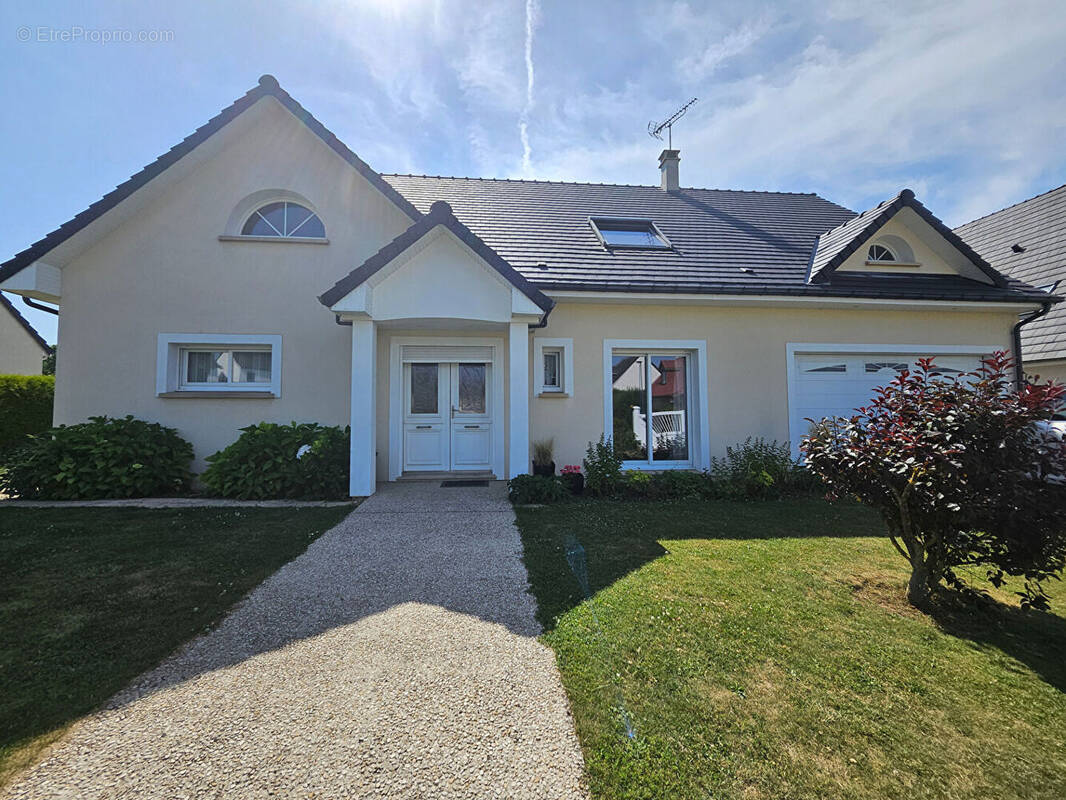 Maison à RIVERY