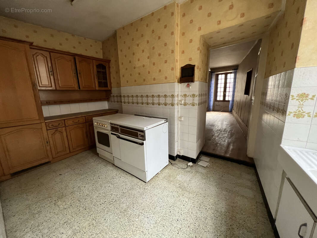 Maison à LES RICEYS