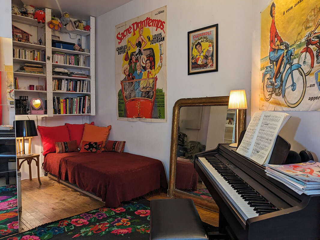 Appartement à PARIS-18E