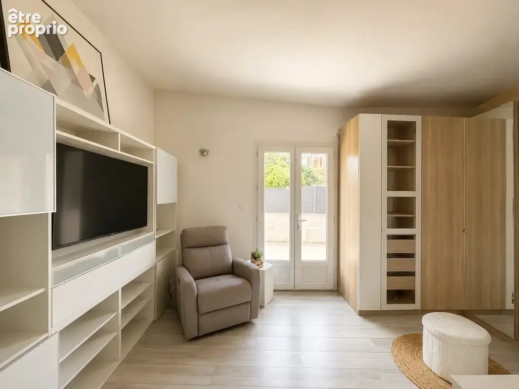 Pavillon T3/4 de plain pied avec jardin - photo 7
