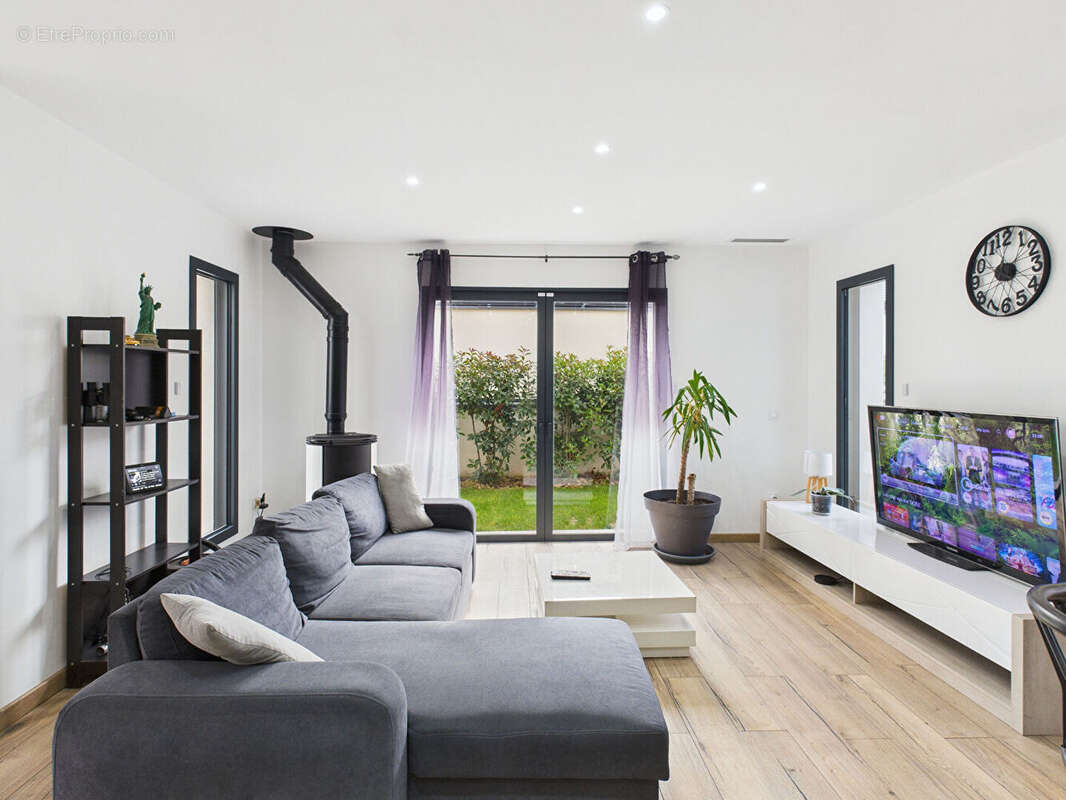 Maison à ROMANS-SUR-ISERE