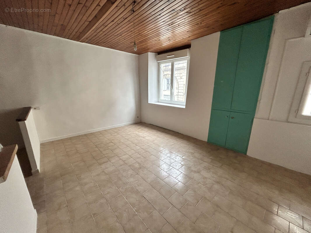 Appartement à GANGES