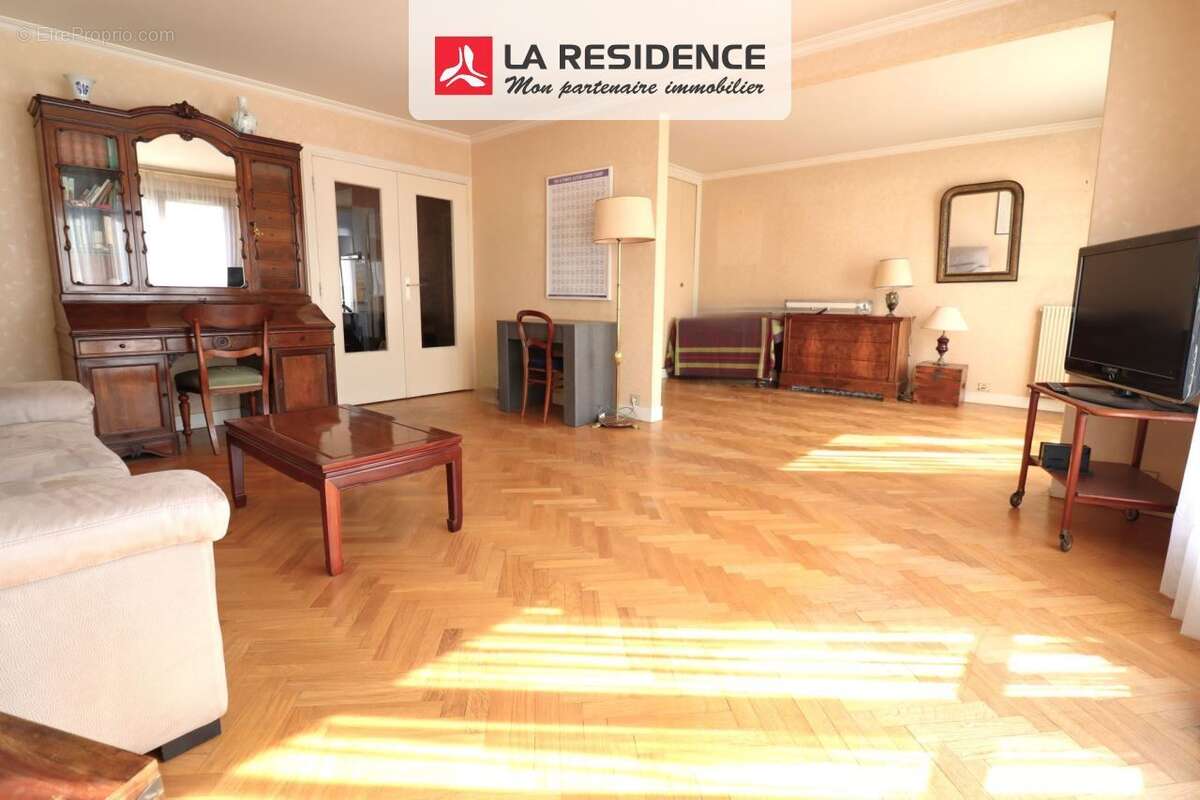 Appartement à VERSAILLES