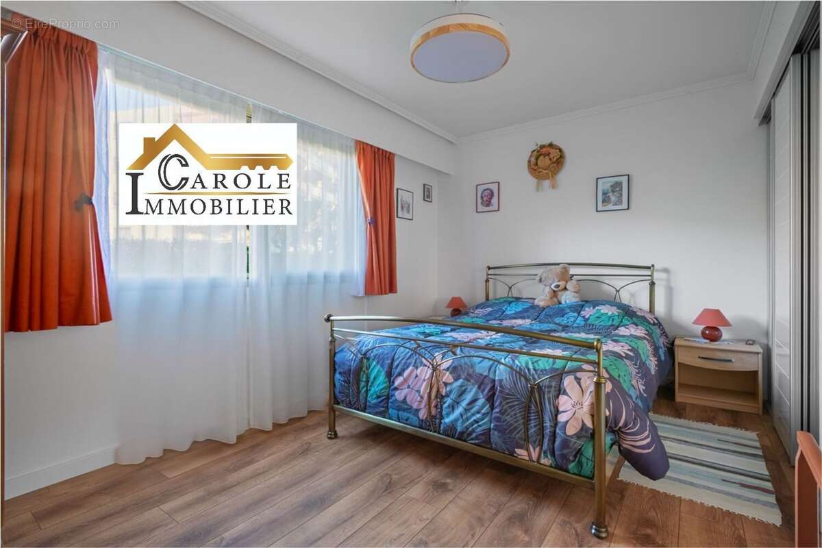 Appartement à MANDELIEU-LA-NAPOULE