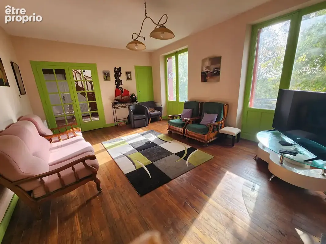 Ansac-sur-Vienne -Grande maison familiale de 4 à 5 chambres, dotée d'un jardin avec atelier (idéal pour une activité professionn - photo 10