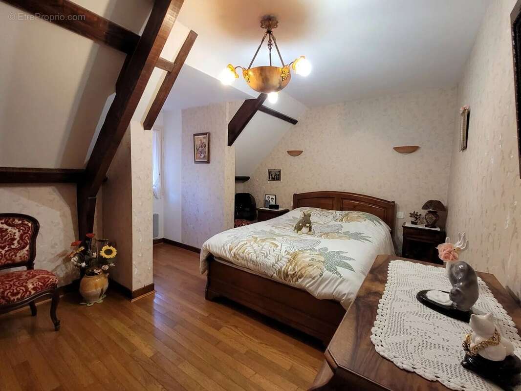 Maison à FLAUJAC-POUJOLS