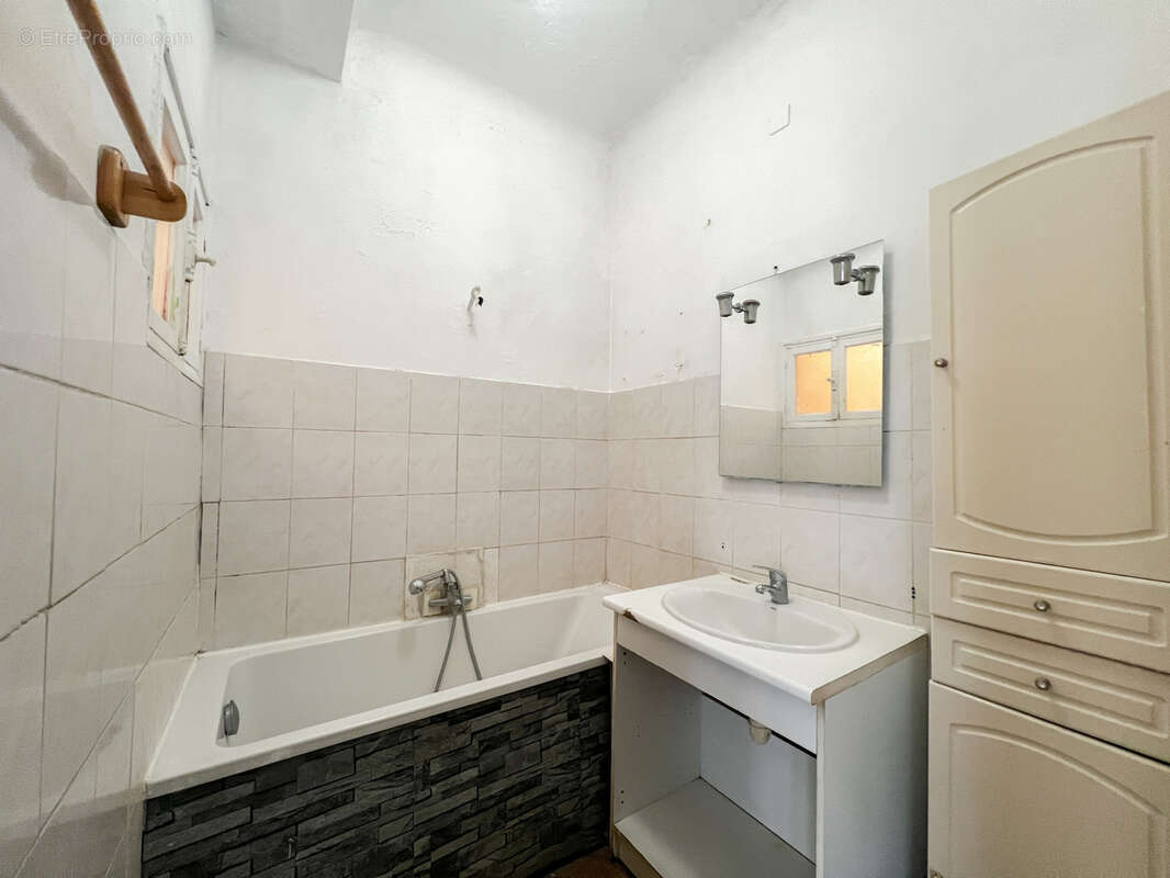 Appartement à PORT-DE-BOUC