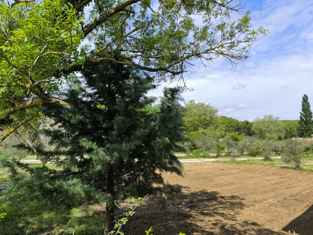 Terrain à UZES