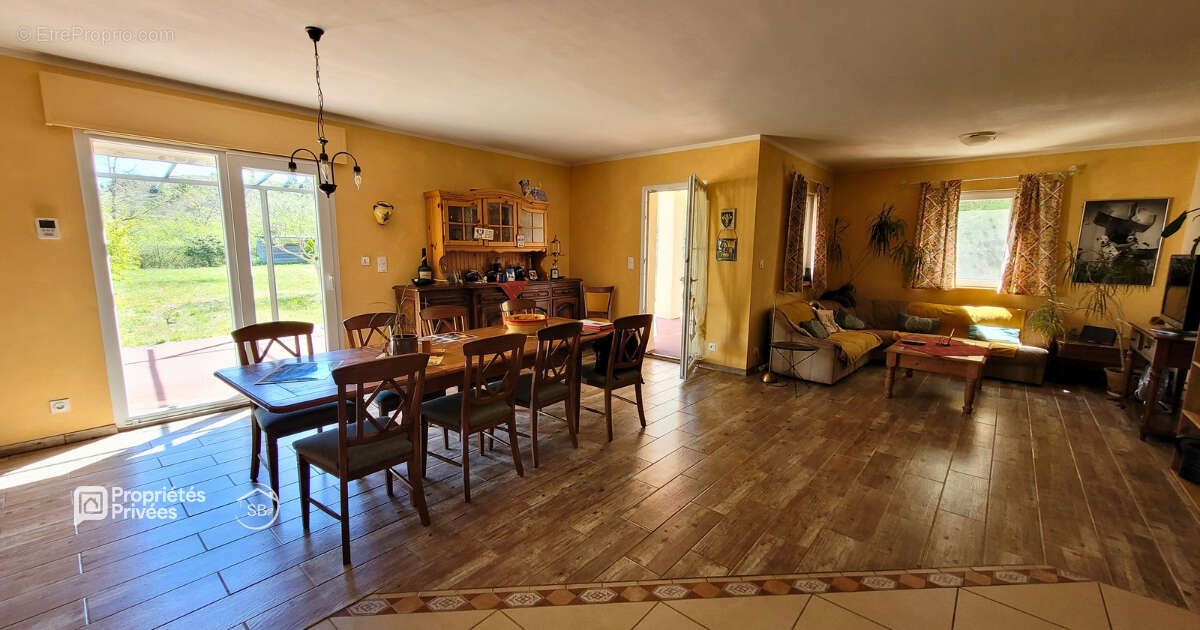 Lagorce - Maison de plain-pied avec logement indépendant - 346 000  HAI - photo 3