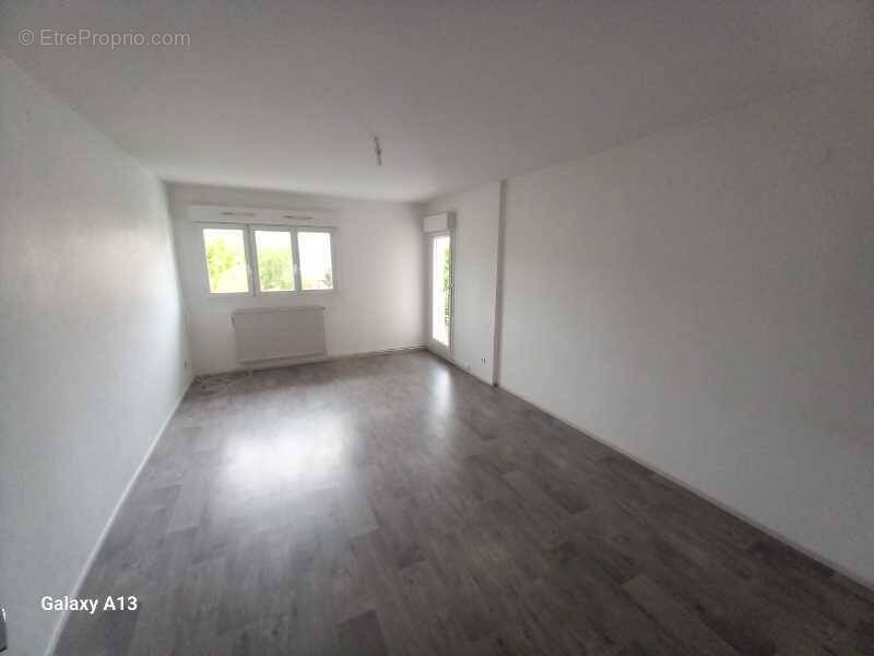 Appartement 75 m² à Seloncourt  - photo 1