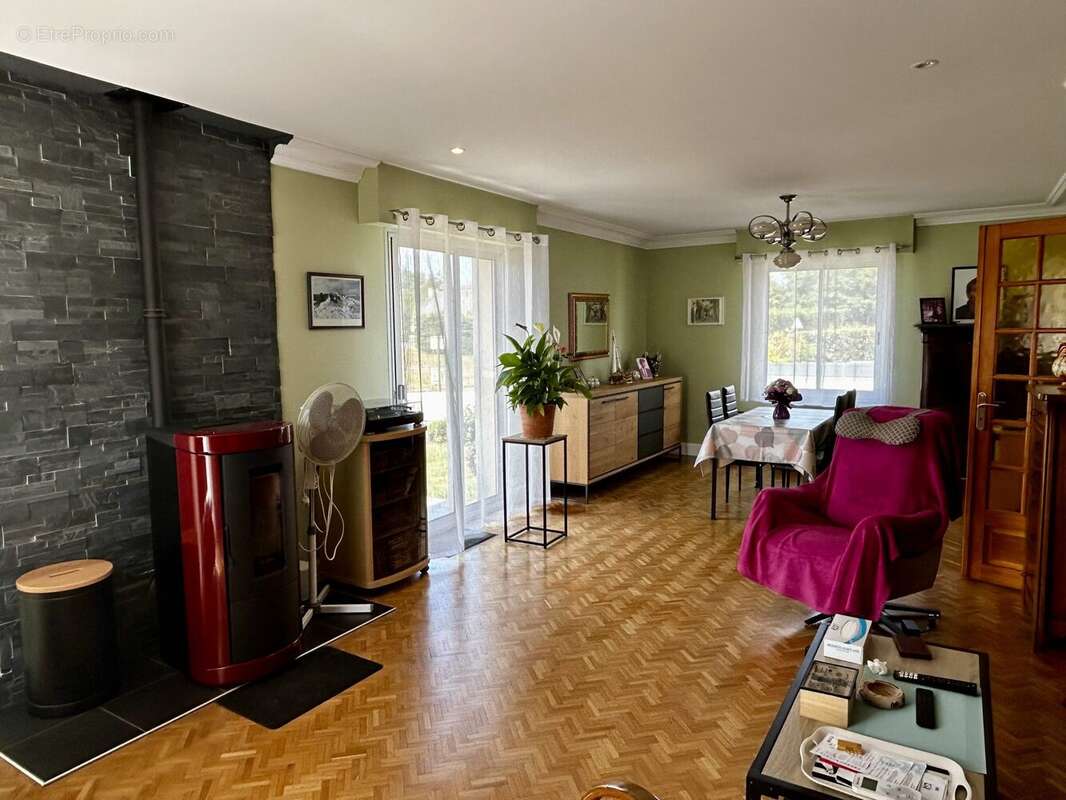 Maison 141 m² à Poullan-Sur-Mer  - photo 3