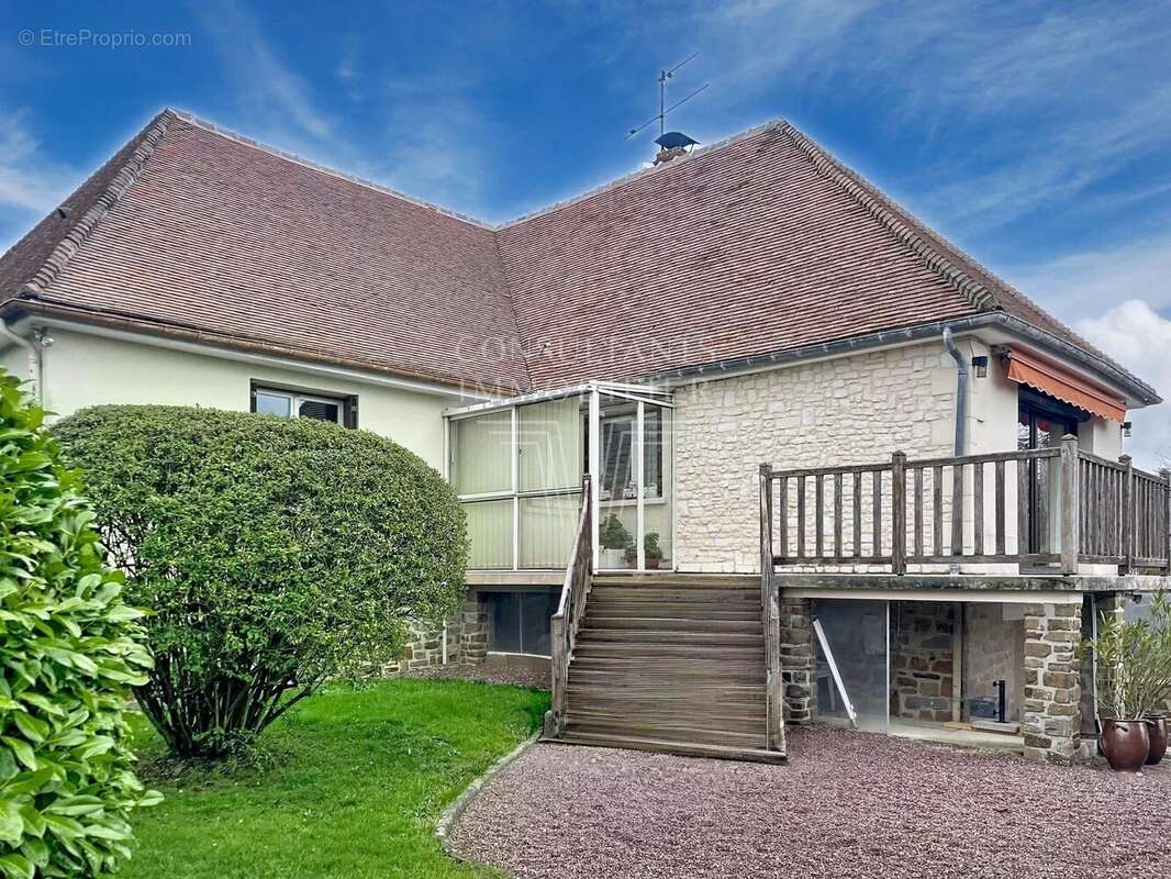 Maison à SAINT-MARTIN-AUX-CHARTRAINS