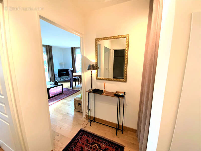 Dpt Alpes Maritimes (06), à vendre CANNES- Oxford  appartement T2 , cave et parking en sous sol - photo 4