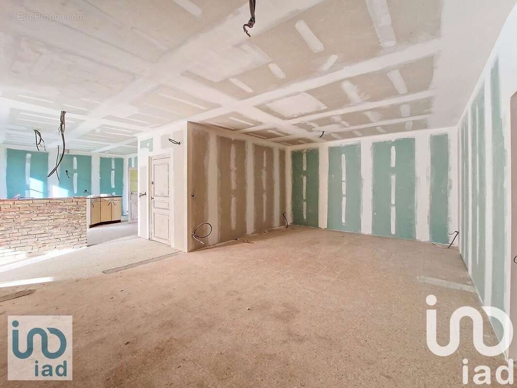 Photo 6 - Maison à BUSSY-EN-OTHE