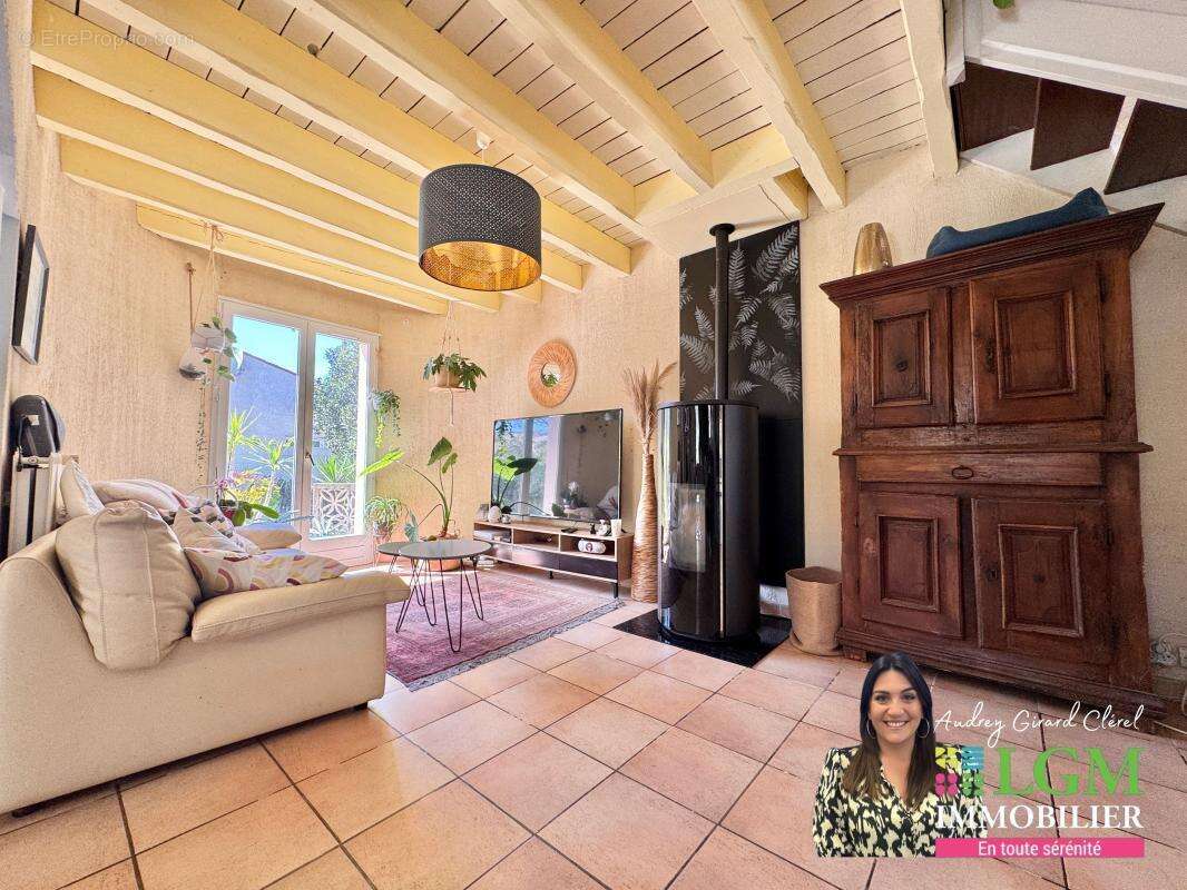 Maison à SAINT-JEAN-DE-VEDAS