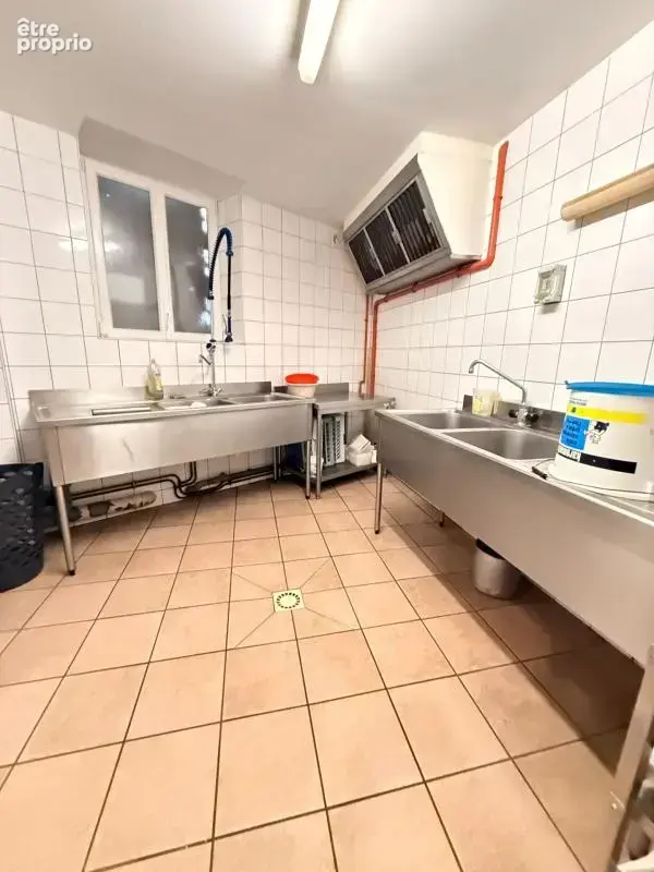 OPPORTUNITE ! Restaurant de caractère avec fonds et murs, adresse emblématique, à vendre au coeur de Guéret 415 000 € - photo 9